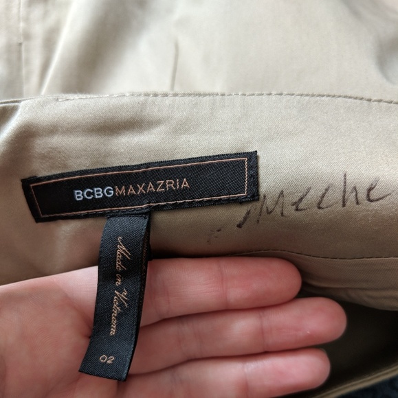 BCBGMaxAzria tan pleated skirt size 2 - Picture 8 of 8